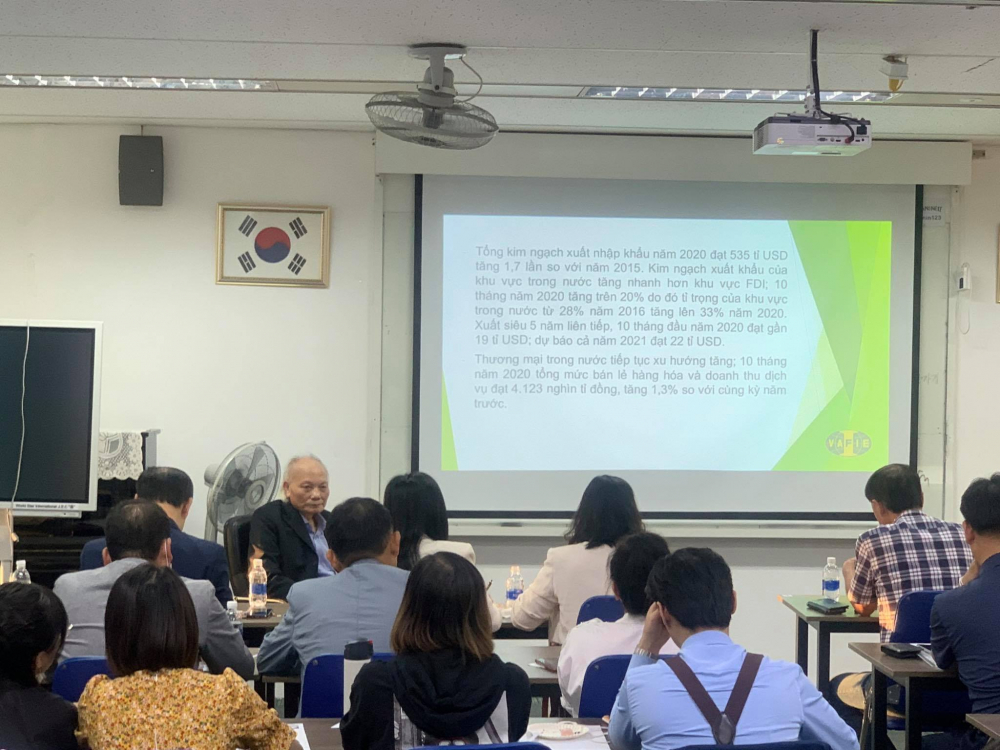 GS-TSKH. Nguyễn Mại: 'Doanh nghiệp Việt Nam và Hàn Quốc là đội quân chủ lực tăng cường hợp tác giữa hai nước' GS-TSKH. Nguyễn Mại: 'Doanh nghiệp Việt Nam và Hàn Quốc là đội quân chủ lực tăng cường hợp tác giữa hai nước'
