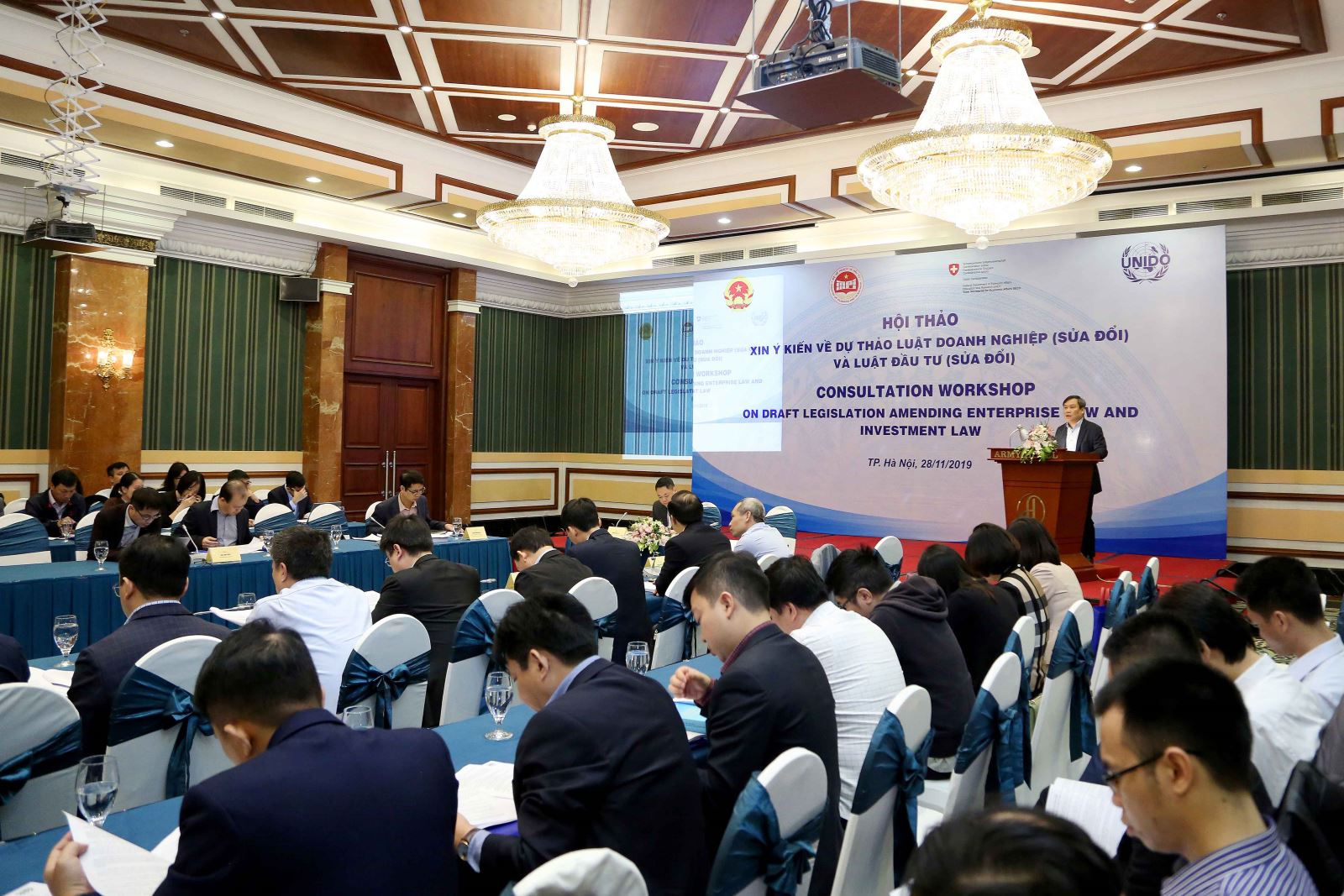 Hội thảo xin ý kiến về dự thảo Luật đầu tư (sửa đổi) và Luật doanh nghiệp (sửa đổi) Hội thảo xin ý kiến về dự thảo Luật đầu tư (sửa đổi) và Luật doanh nghiệp (sửa đổi)