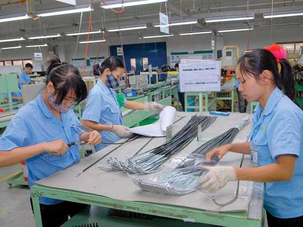 Thu hút vốn FDI: Dự án nhỏ cấp tập vào công nghiệp hỗ trợ Thu hút vốn FDI: Dự án nhỏ cấp tập vào công nghiệp hỗ trợ