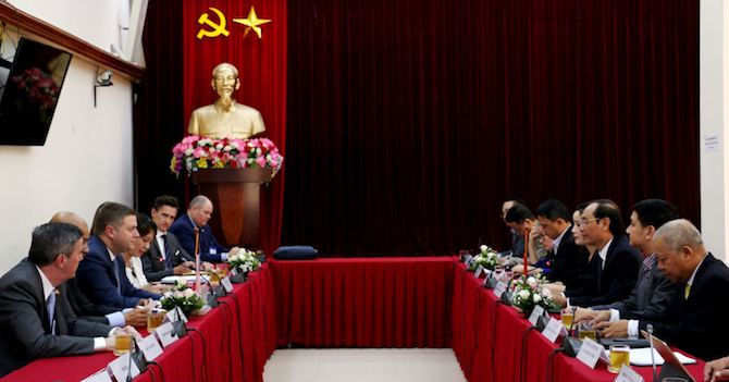 Thứ trưởng Bộ Thương mại Hoa Kỳ: “Mong sớm có đường bay thẳng từ Việt Nam”