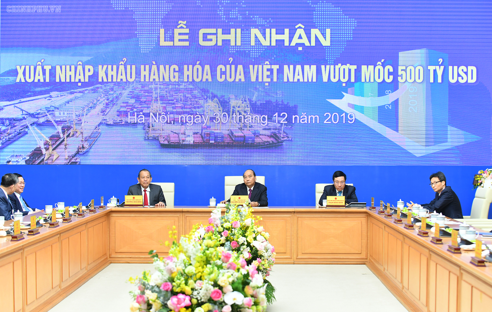 Thủ tướng giao 2 chỉ tiêu lớn về ngoại thương