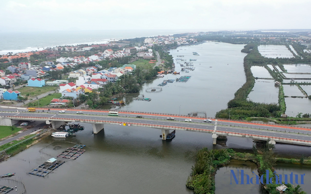 Hội thảo 'Khơi thông sông Cổ Cò: Đột phá mới cho phát triển kinh tế - xã hội Quảng Nam và Đà Nẵng' Hội thảo 'Khơi thông sông Cổ Cò: Đột phá mới cho phát triển kinh tế - xã hội Quảng Nam và Đà Nẵng'