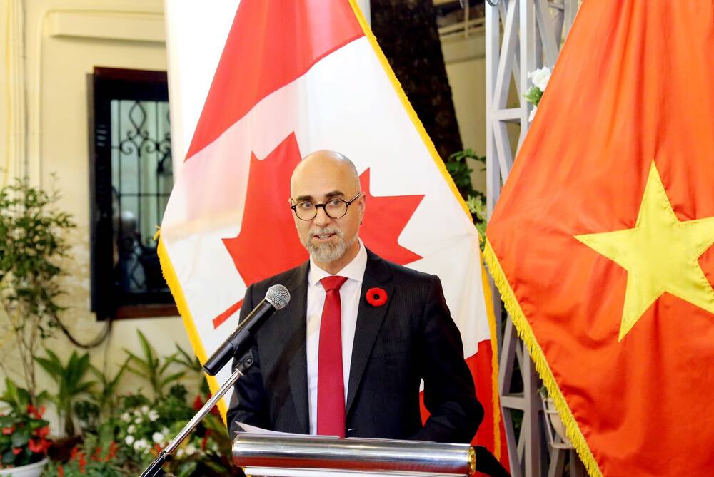 Đại sứ Canada: Đầu tư của Canada vào Việt Nam sẽ tăng mạnh trong vòng 5-10 năm tới Đại sứ Canada: Đầu tư của Canada vào Việt Nam sẽ tăng mạnh trong vòng 5-10 năm tới