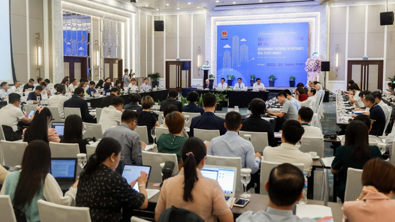 Thu hút FDI trong lĩnh vực bất động sản: Hướng tới các yếu tố về chuyển đổi xanh, thân thiện môi trường Thu hút FDI trong lĩnh vực bất động sản: Hướng tới các yếu tố về chuyển đổi xanh, thân thiện môi trường