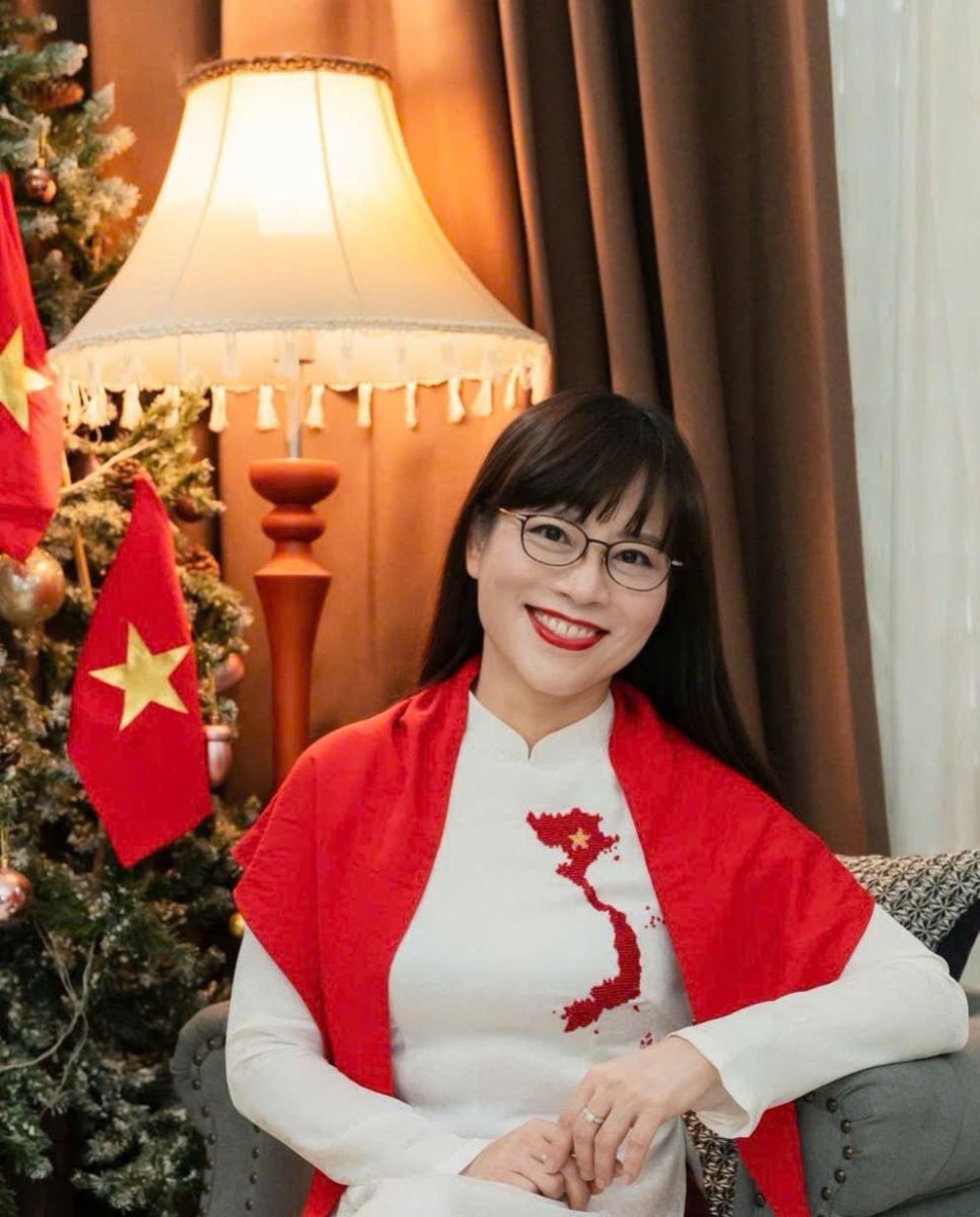 Bà Nguyễn Thị Minh Hằng